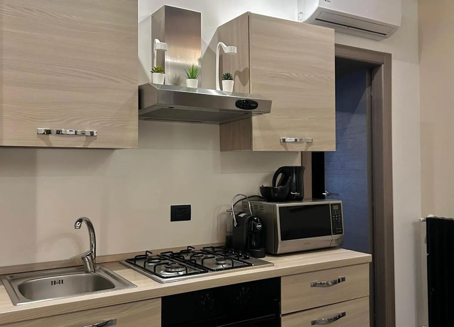 Davinci Apartament Near Duomo Milano Lägenhet
