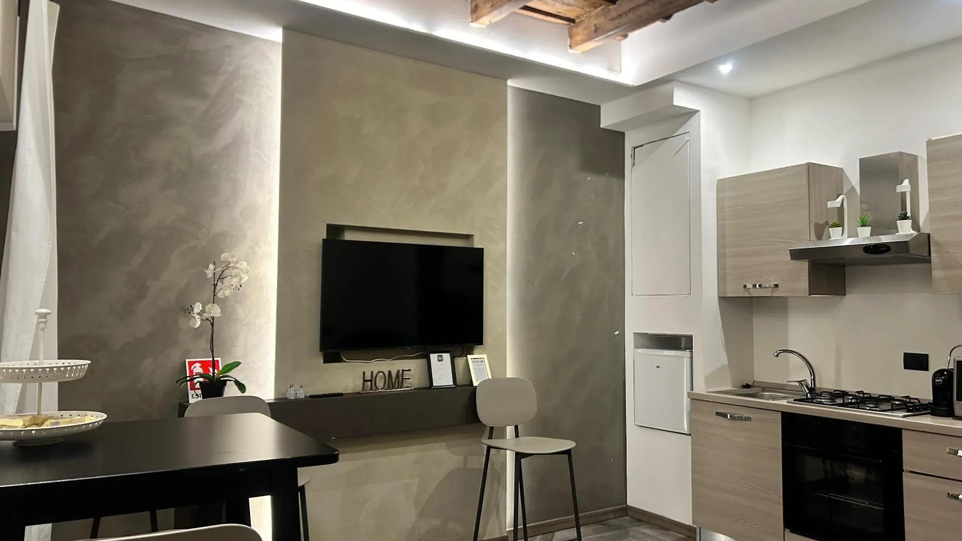 Davinci Apartament Near Duomo Milano 0*,  Italien